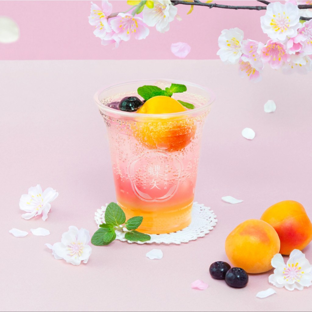 販售期間限定飲品「SAKURA HANAMI UME SODA（櫻花見梅子氣泡飲）」