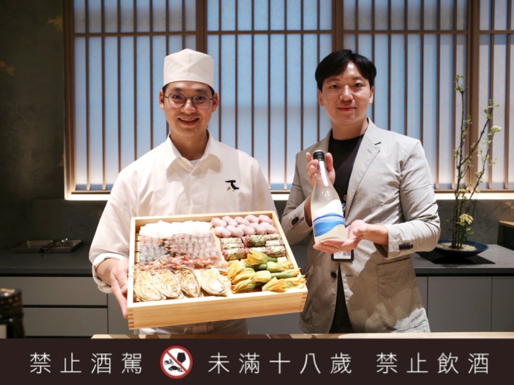 龍富天婦羅主廚張仁豪Eddie（左）、本事選酒創辦人徐子育Dino（右）