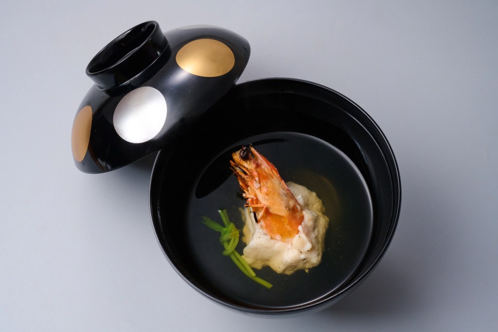 椀物 鯛魚真薯湯
